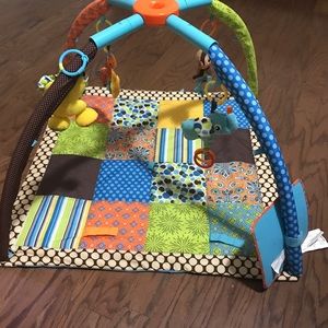 Infant play mat